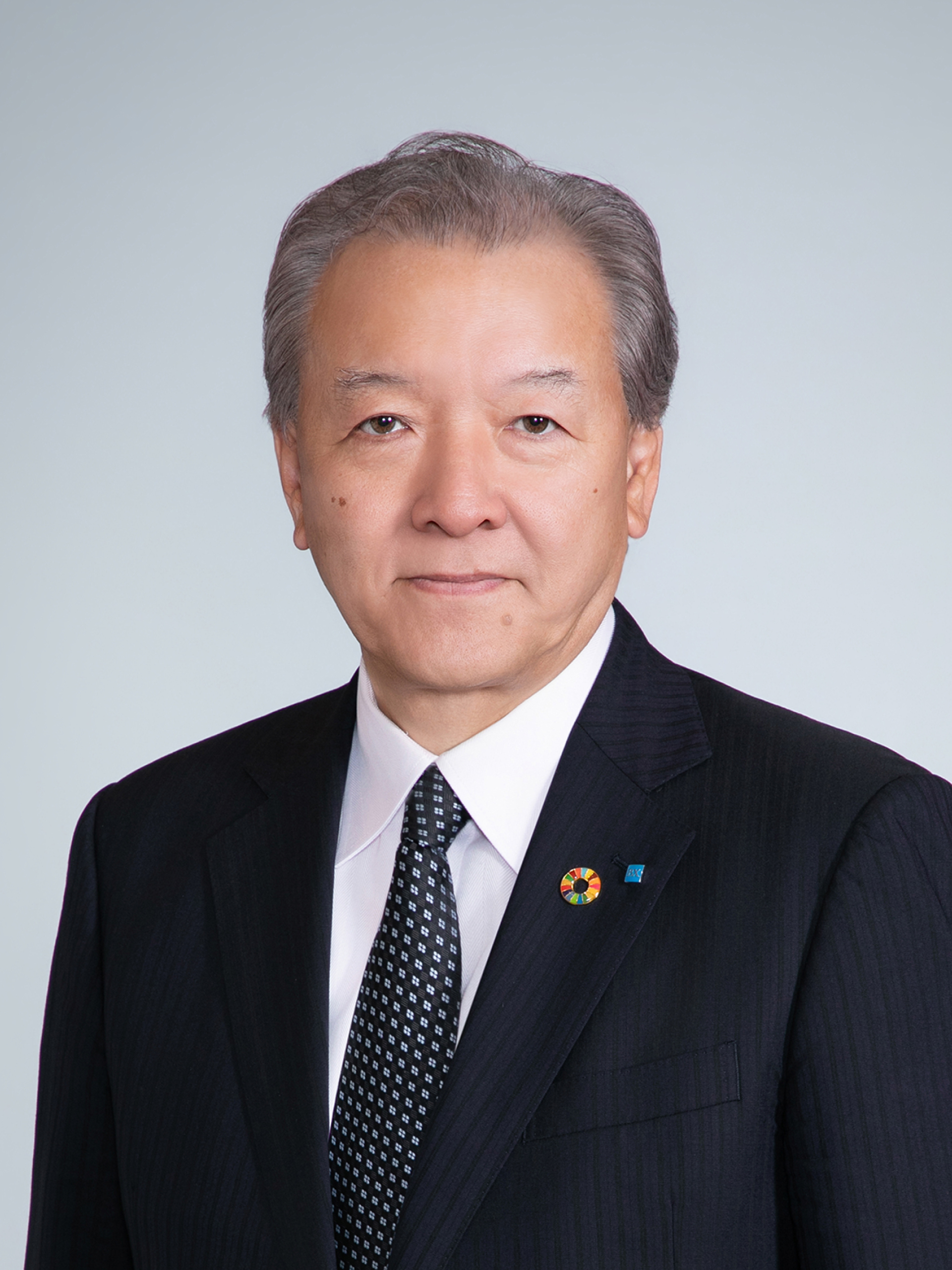 三田 充